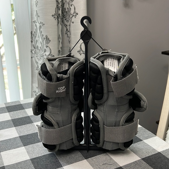 ❗️FINAL❗️ 🆕 Brine Clutch AG Arm Pad Set XS - Picture 3 of 6